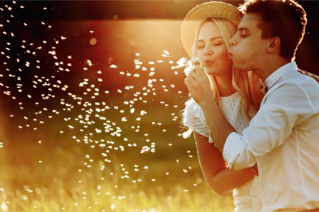 本当に脈ナシなの…？≪年齢差のある恋≫相手の素顔/秘めた欲望/結婚の可能性…あの人のあなたへの本心