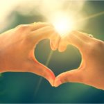 脈ナシの恋…諦めるべき？【あの人の本心暴露占】あなたへ抱く想いと決意、二人の恋運命