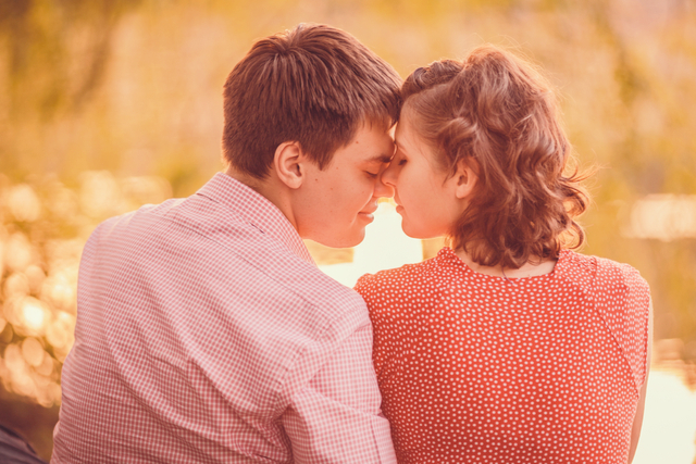 正直に言いましょう。あの人はあなたと【もっと近づきたいor縁を切りたい】リアルに望む今後の関係/今夢中な異性