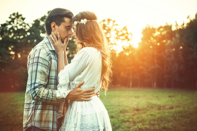 ___URANAIYEAR___年のあの人との恋を生き霊チェック！【相性/あなたへの想い/結婚の可能性まで】全運命を視尽くします！