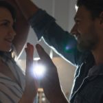 瞳であなたをロックオンしてるの、気づいてますか？ あの人が【寝る前に思い浮かべる顔/告白したい相手】それは●●さん！