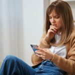 連絡途絶えたあの人が、あなたに【送れなかったメッセージ】視えました。心の中で育つ想い⇒●月×日まで、待てますか？