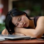 心とは裏腹に態度は空回り！ そっけないあの人の率直な本心は【正直脈ナシorとっくに両想い】待ち続けたあなたへの答え