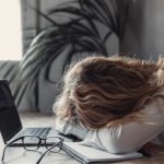 「仕事つらすぎ、辞めたい……」決断を後悔したくないなら知って。周囲にあなたの良さが伝わらない理由/今後1年の変化